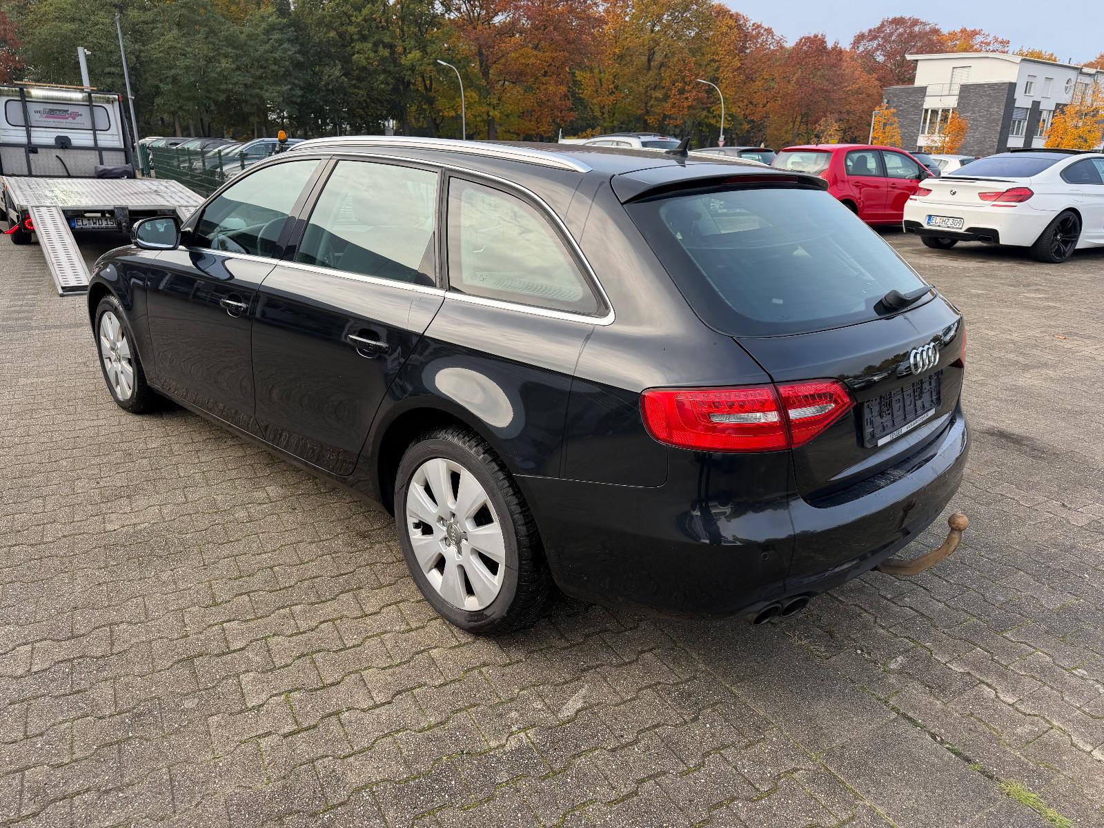 Audi A4 2014 — interior