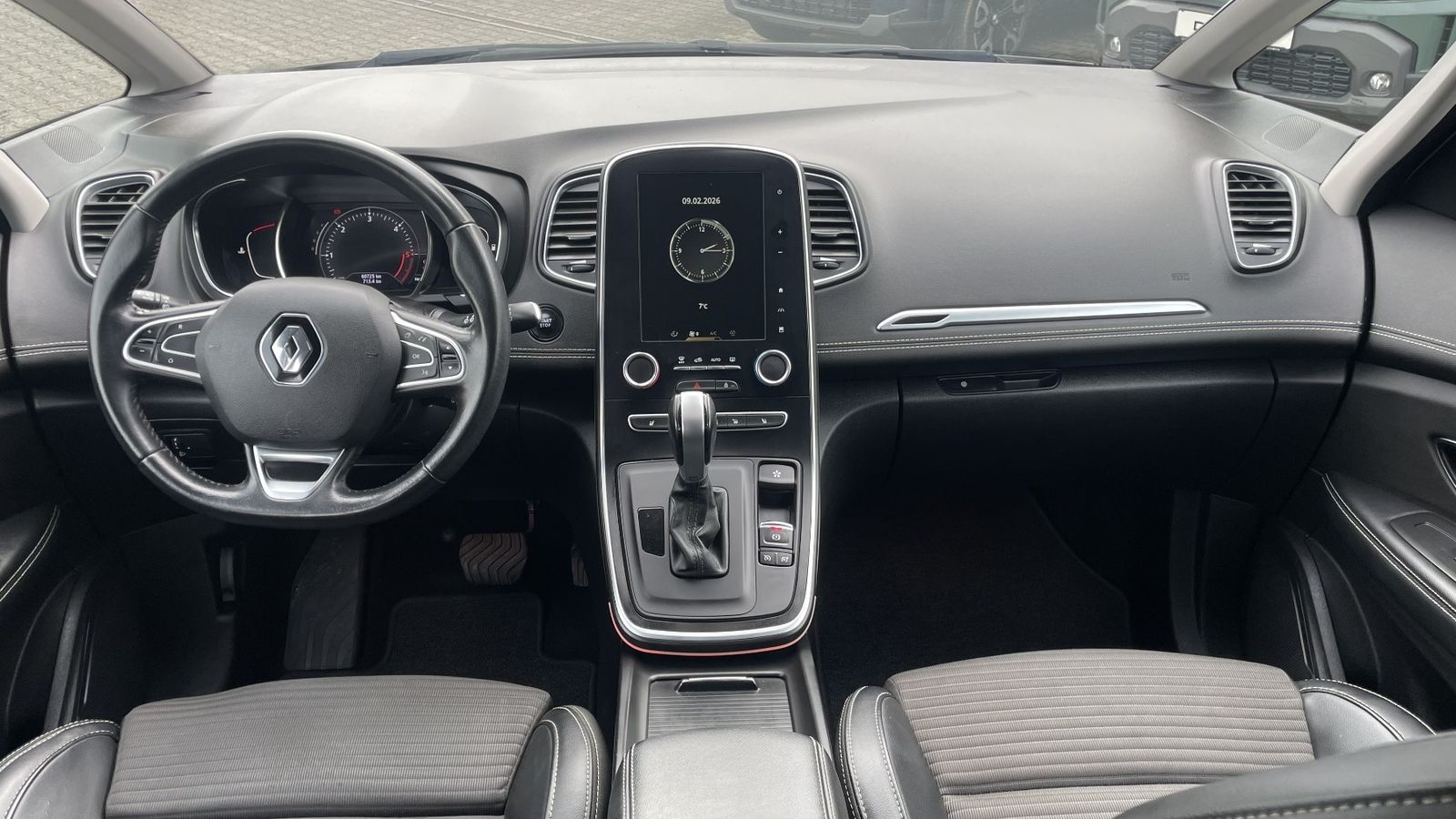 Fahrzeugabbildung Renault Scenic Intens 110 EDC