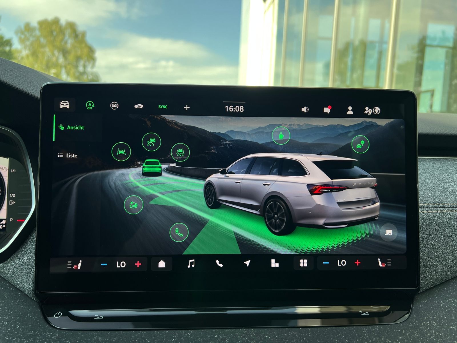 Fahrzeugabbildung SKODA Octavia Combi Balance 2.0 TDI DSG *AHK,Rückfahrk