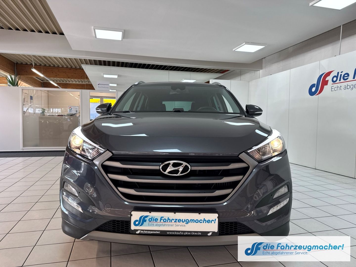 Fahrzeugabbildung Hyundai Tucson Advantage 4WD Navi Mehrzonenklima Fahrerp