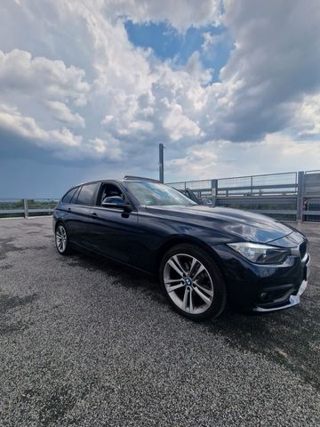 BMW 320d xDrive Touring -