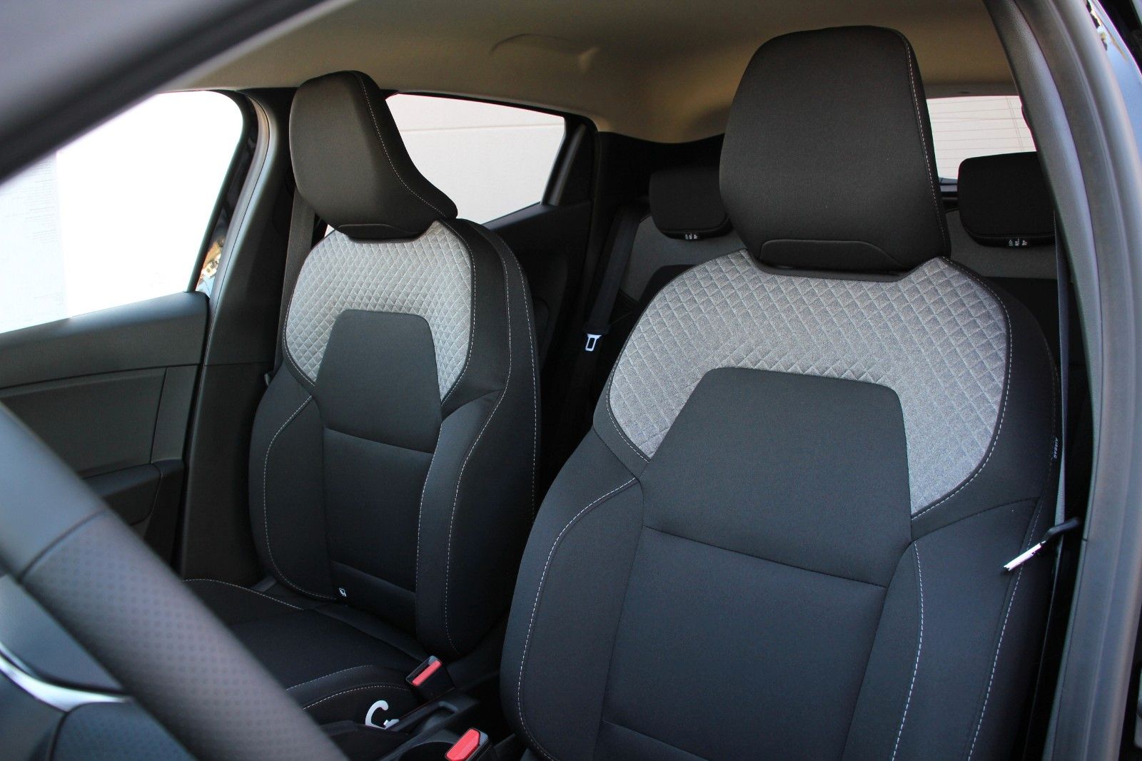 Fahrzeugabbildung Mitsubishi Colt Plus