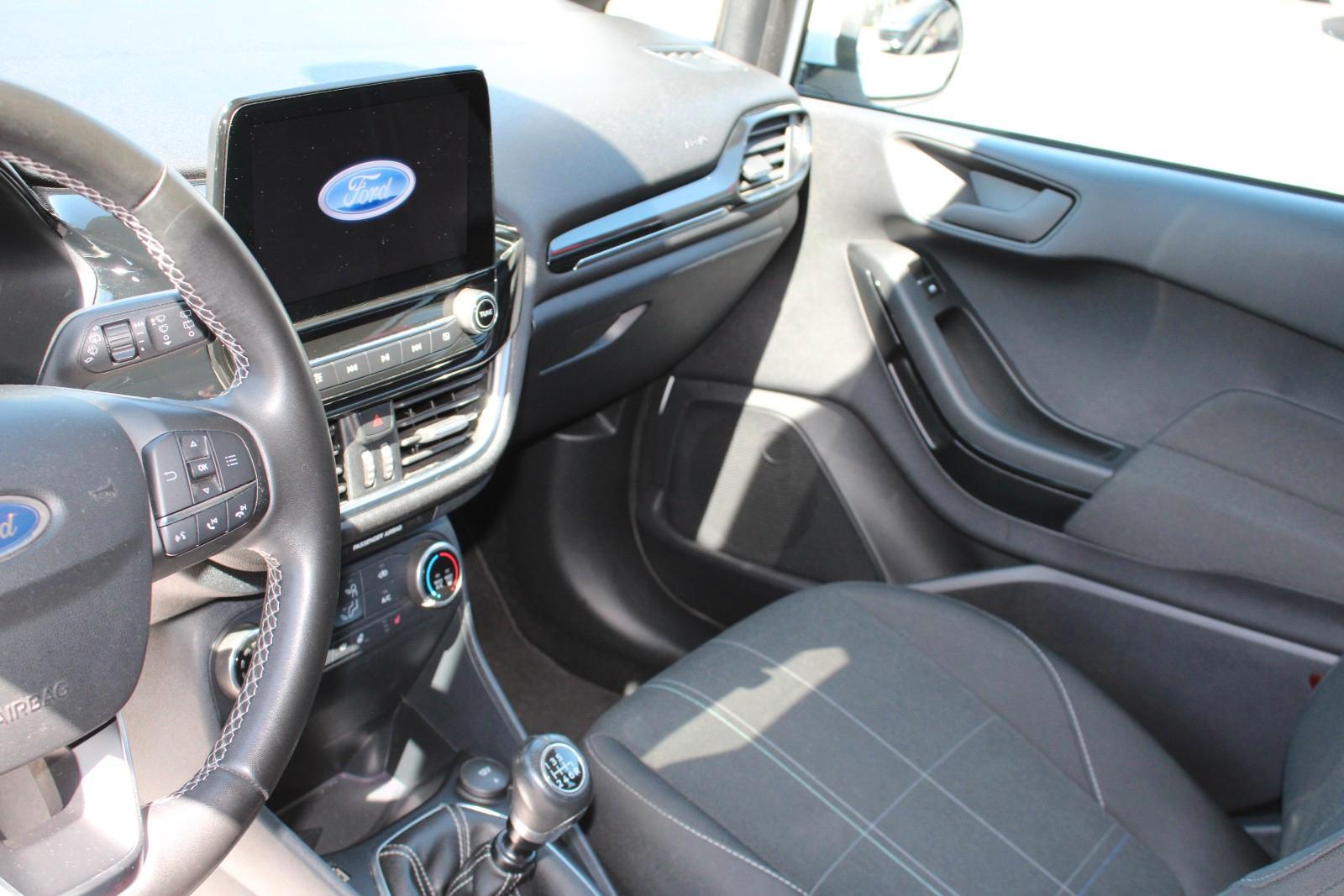 Ford Fiesta Cool & Connect/NAVI/1 HAND/TOP/
