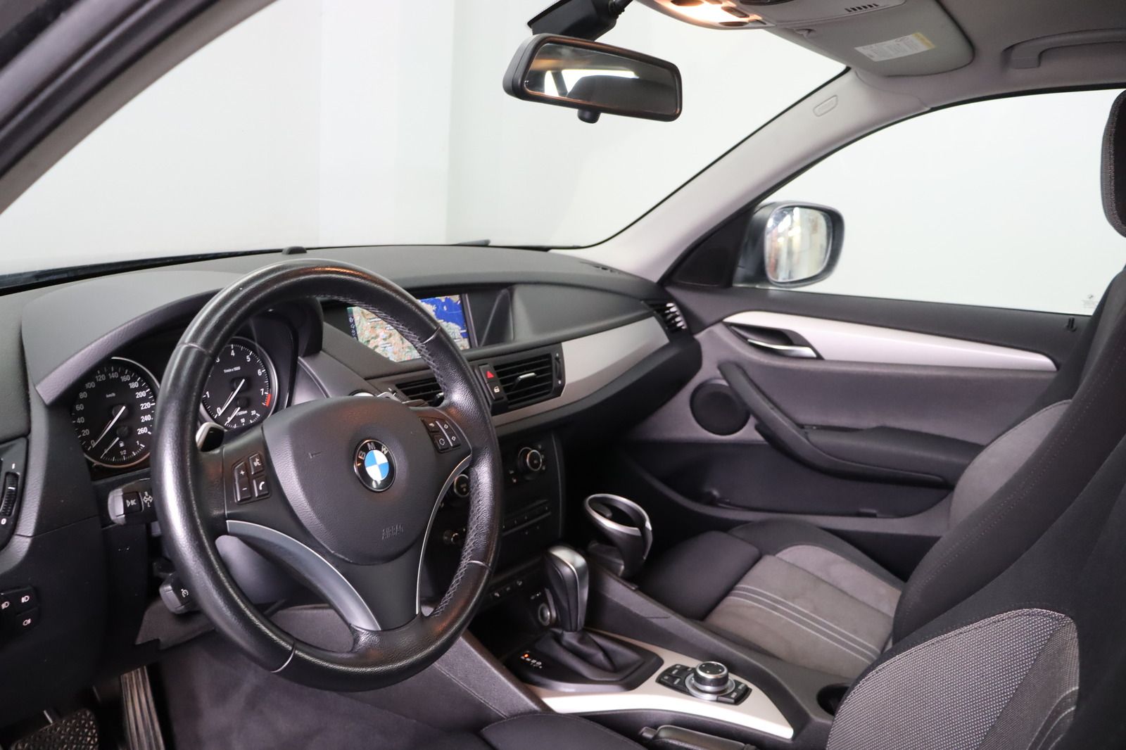 Fahrzeugabbildung BMW X1 xDrive28i * Xenon * Navi * PDC * Sitzhzg.
