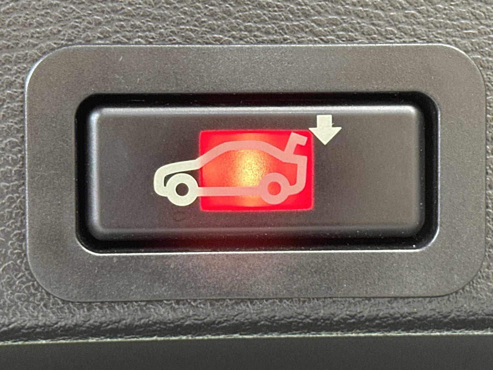 Fahrzeugabbildung BMW X6 xDrive30d NAV+XEN+AHK+19ZOLL+MEMORY+3HD+SHZ