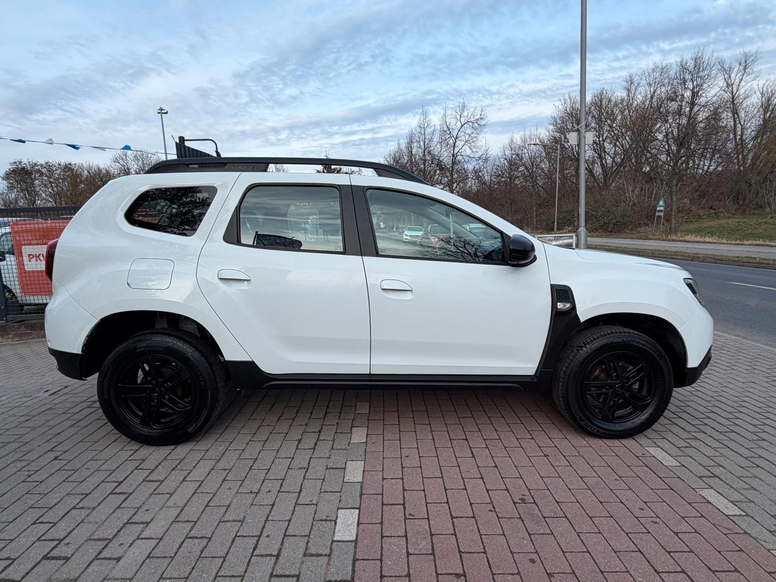 Dacia Duster II 1.6 Comfort*Nav*Carplay*Klima*Temp*PDC