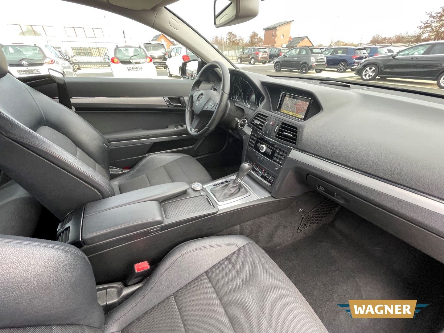 Fahrzeugabbildung Mercedes-Benz E 250 Coupe CGI BlueEfficiency Automatik