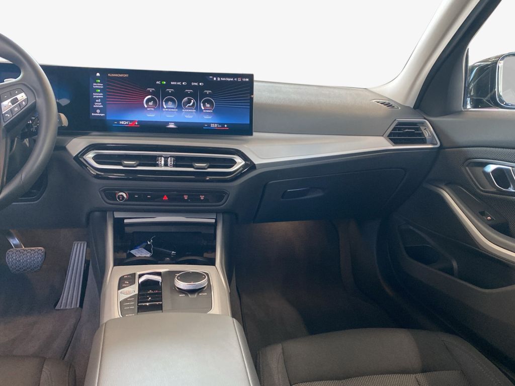 BMW 318i Touring Aut. foto 15