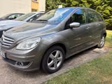 Mercedes-Benz B 170 - - silberne Mercedes-Benz B 170