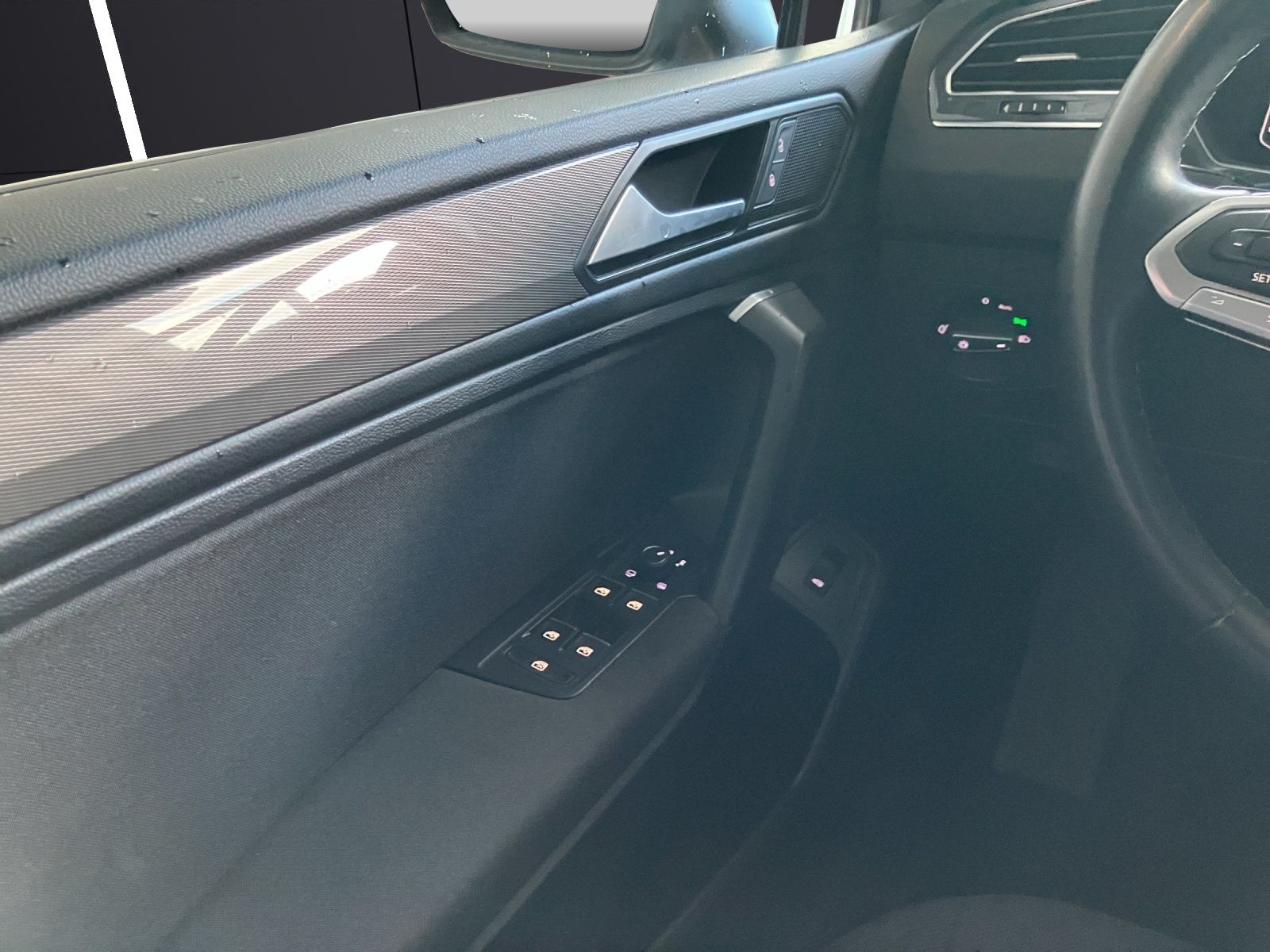 Fahrzeugabbildung Volkswagen Tiguan Allspace Life TDI DSG LED ACC STH HuD SHZ