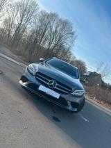 Mercedes-Benz Mercedes Benz C-Klasse 200 - Mercedes-Benz E 200