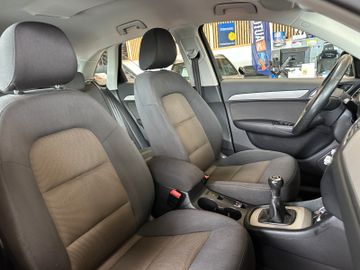 MYAUTOCENTER – Gebraucht- und Jahreswagen mit Werkstattservice in Pfaffenhofen Audi Q3 *1-Hand*Keyless*Tempo*PDC*SitzHZ*