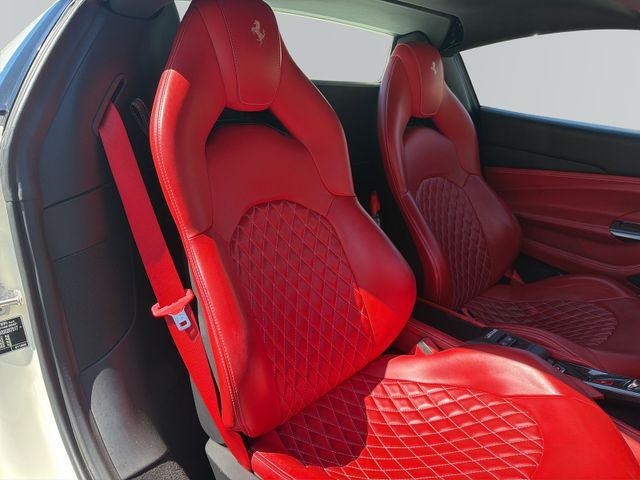 FERRARI F8 – Bild 11