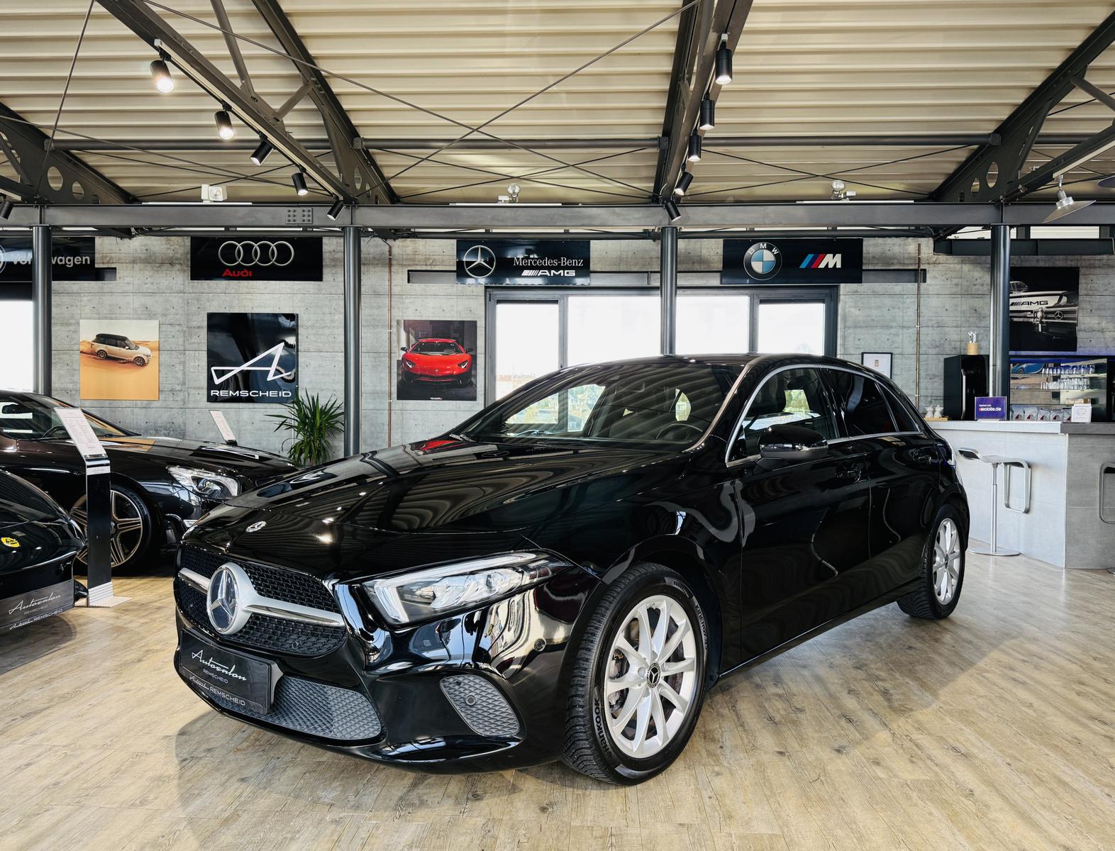 Mercedes-Benz A 180 Automatik*LED*NAVI*TEMPOMAT*