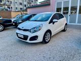 Kia Rio 1.4 CRDi Tagliandata NEOPATENTATI - Kia Rio aus 2012 mit Diesel-Antrieb
