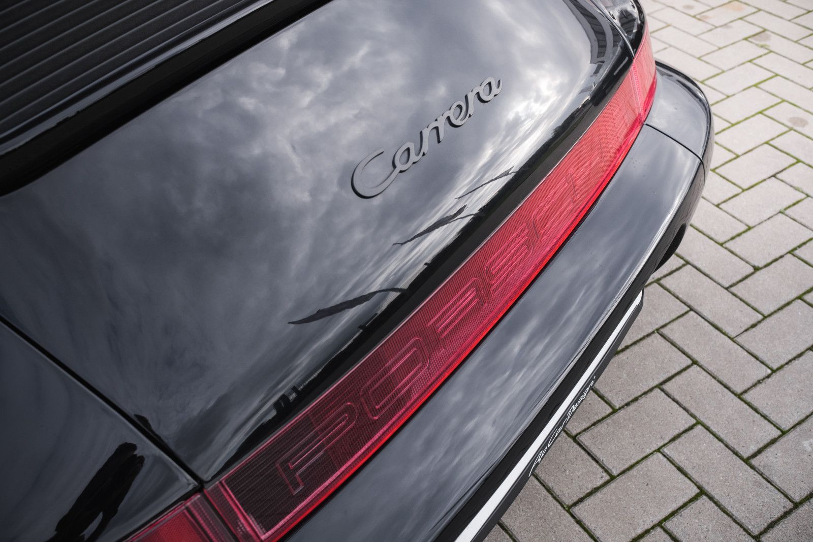 Fahrzeugabbildung Porsche 964 C4 Coupe-300 PS-18 Zoll Cup-KW Fahrwerk