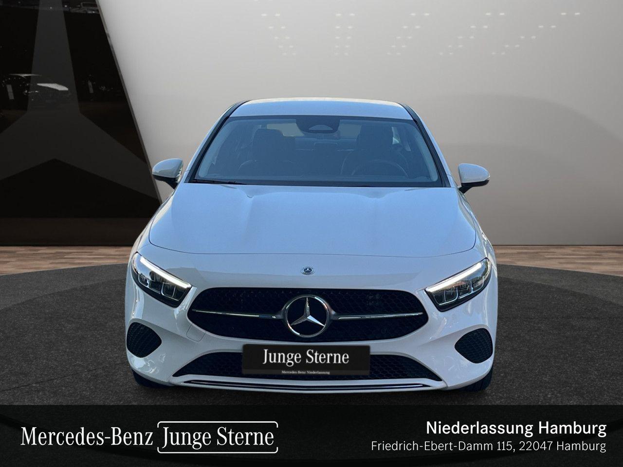 Mercedes-Benz A 250 e Progressive Limousine DISTR/AHK/AC11kW/
