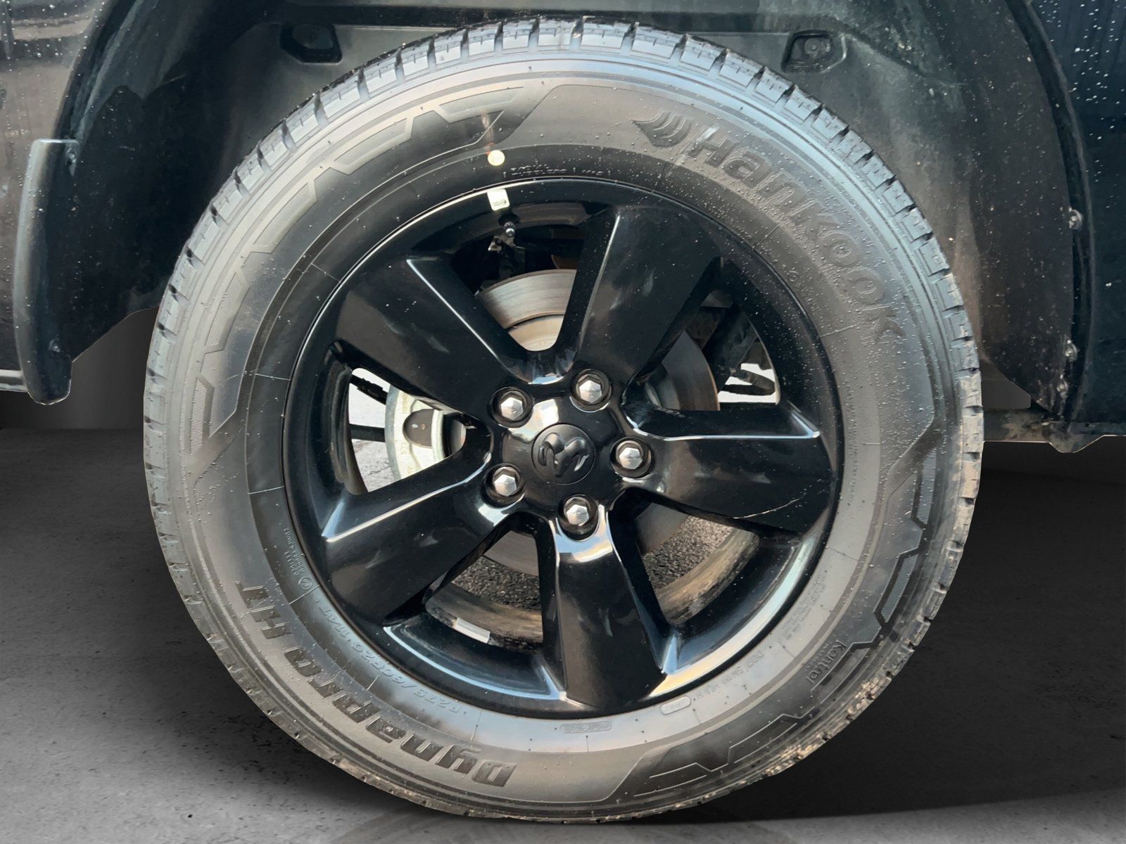 Fahrzeugabbildung Dodge RAM 1500 Crew Cab Classic Black LPG/LED/AHK 3500