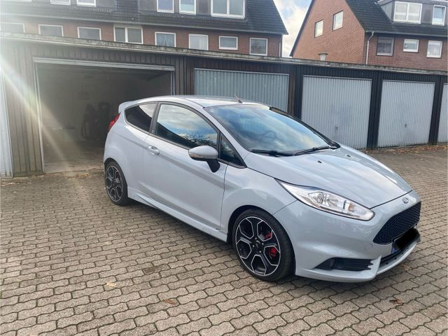 Ford Fiesta ST200