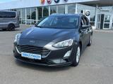 Ford Focus Turnier Titanium - Ford Focus Titanium mit Hybrid-Antrieb (Benzin/Elektro)