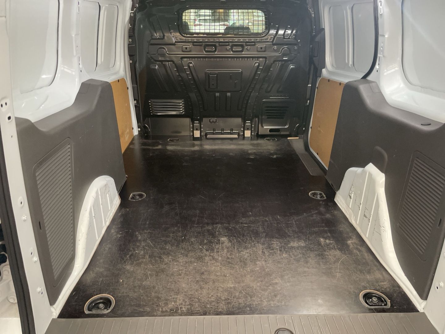Fahrzeugabbildung Ford Transit Connect Kasten lang Trend 1.5 EcoBlue 12