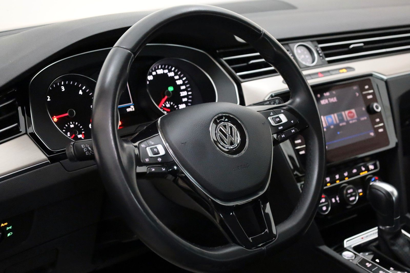 Fahrzeugabbildung Volkswagen Passat Variant Highline 4M,Navi,Kamer,ACC,AHK+WR