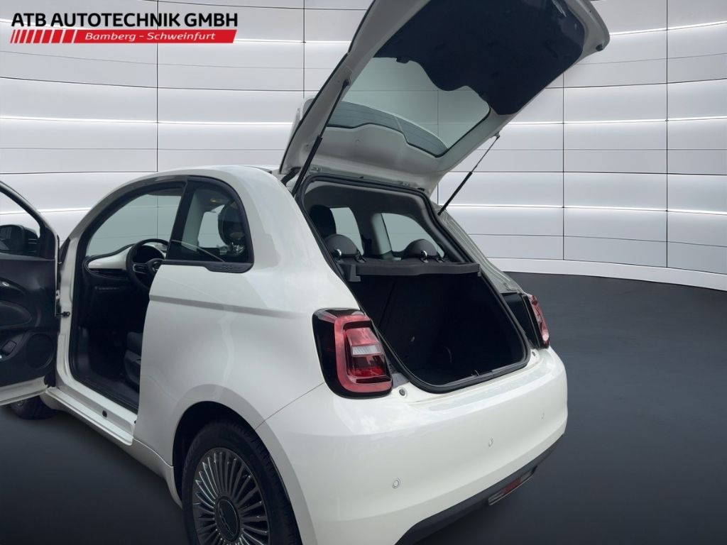 Fahrzeugabbildung Fiat 500 Hybrid Limousine ICON, K-Paket,Rückfahrkamer