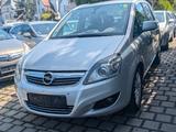 Opel Zafira B 1.8 Family Plus - Opel Zafira in Wiesbaden