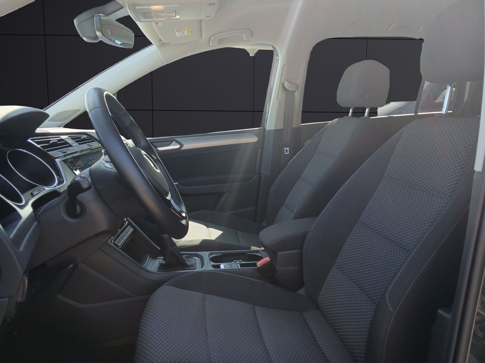 Fahrzeugabbildung Volkswagen Touran TDI Comfortline LED PDC SH LM