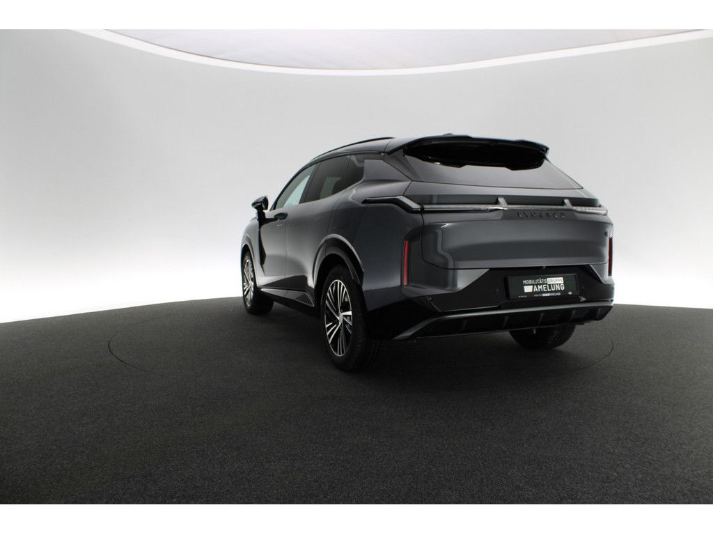 Lynk & Co 08