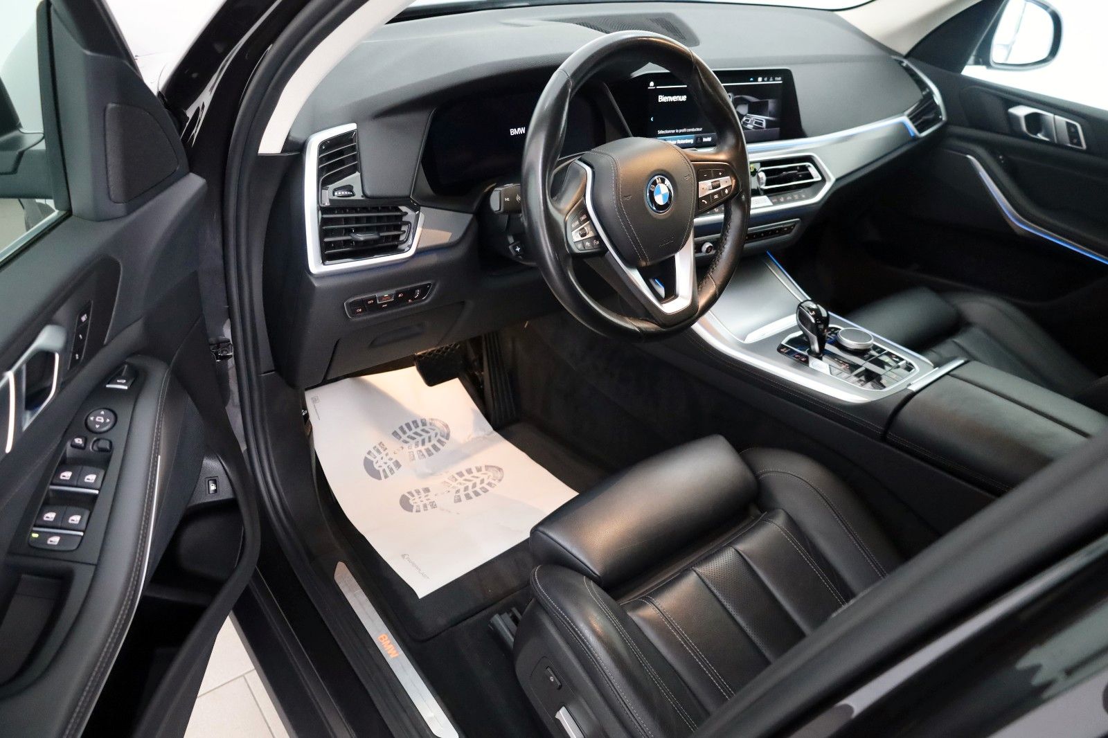 Fahrzeugabbildung BMW X5 xDrive 45 e,Leder,Navi,LED,Kamera,ACC,AHK el.
