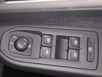 Volkswagen Golf - 12