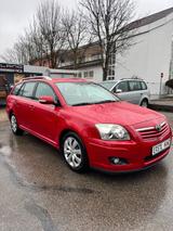 Toyota Avensis 1.8 Sol*1HAND*KLIMA*WENIG KM*TÜV NEU* - rote Toyota Avensis