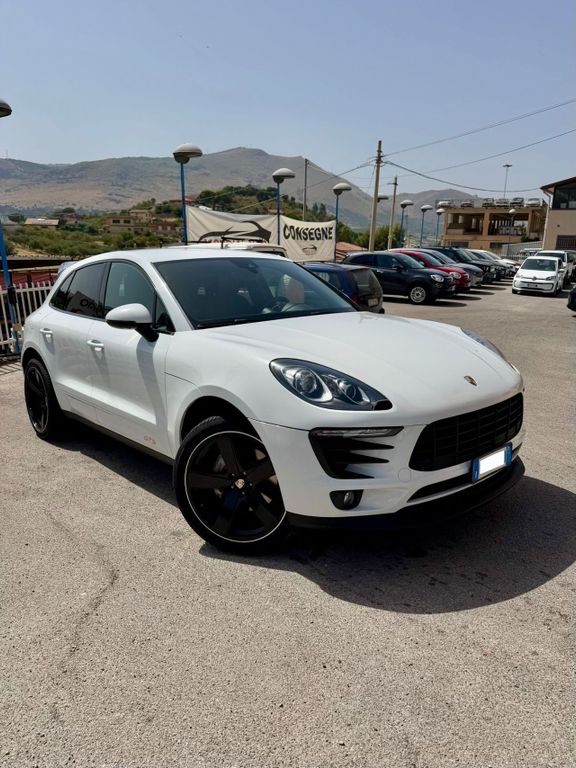 Image of Porsche Macan