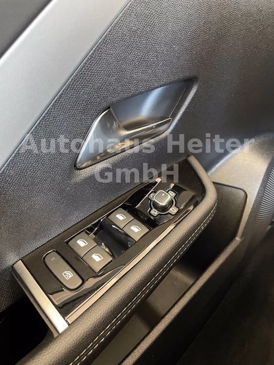 Opel Astra 1.2 ST GS / Schiebedach+360°+Head-UP, миниатюра 18
