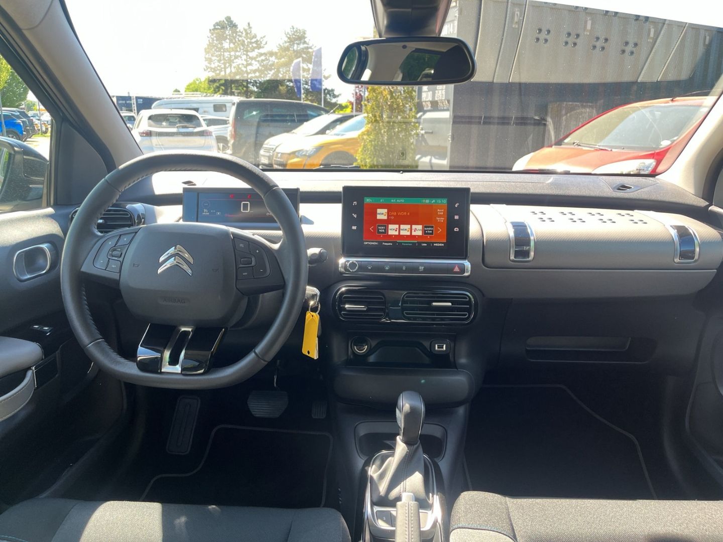 Fahrzeugabbildung Citroën C4 Cactus Feel e-THP PT 110 1.2 Navi DAB SHZ