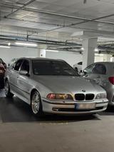 BMW 520i originaler Lack und rostfrei - BMW 520 aus 2000: 520i