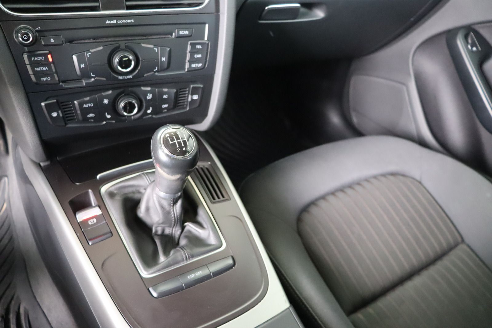 Fahrzeugabbildung Audi A4 1.8 TFSI Avant * Xenon * SHZ