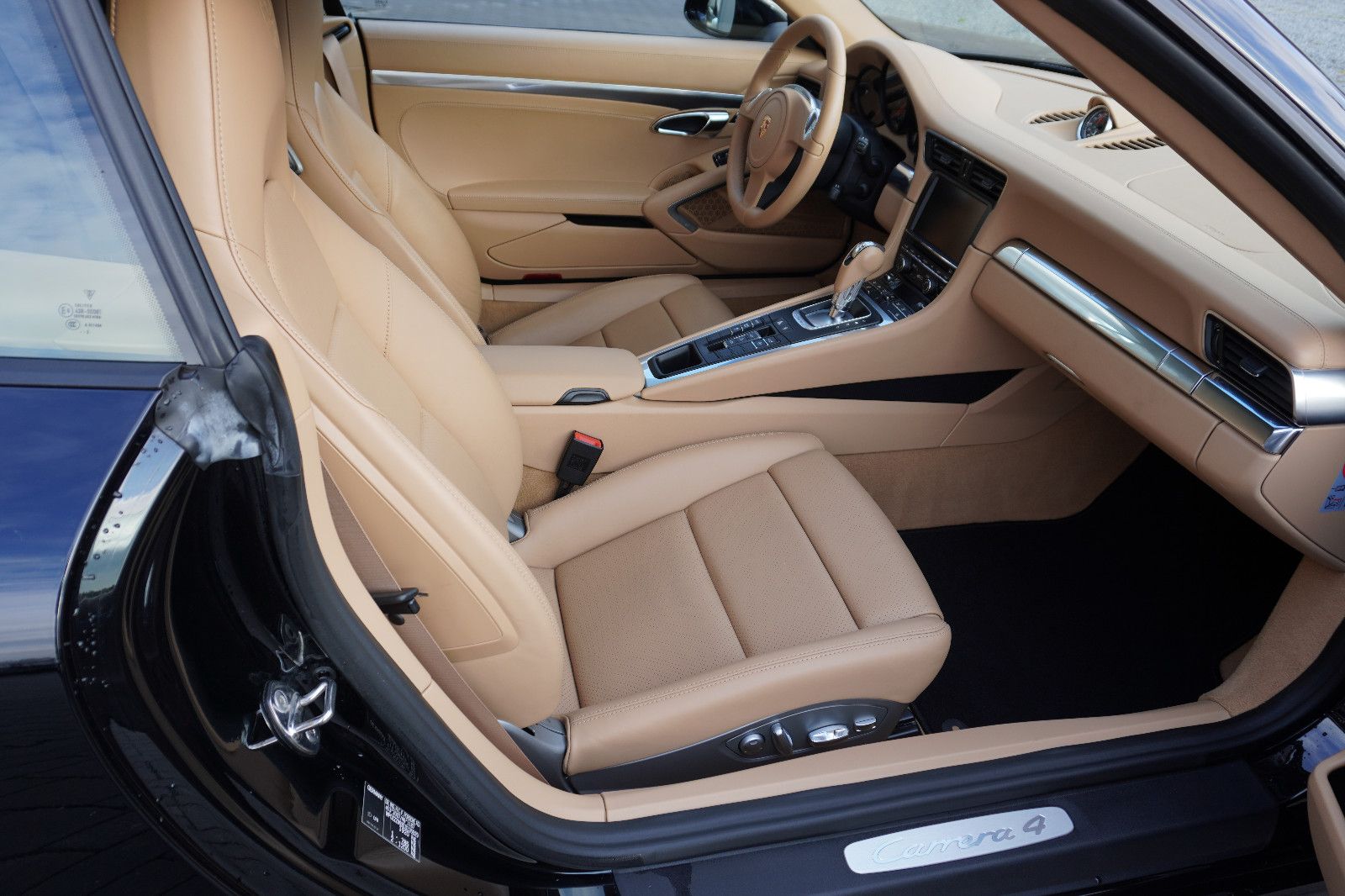 Fahrzeugabbildung Porsche 991 Carrera 4 Cabriolet