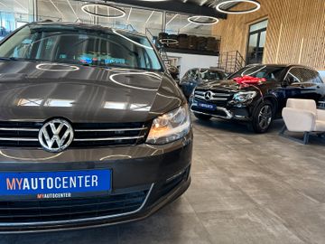 Volkswagen Sharan*7-Sitzer*3-ZONEN*SZHZ*NAVI*TEMPO*AHK*PDC