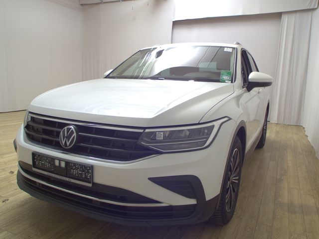 Volkswagen Tiguan 2.0 TDI BMT Active AHK Navi ACC LED RFK