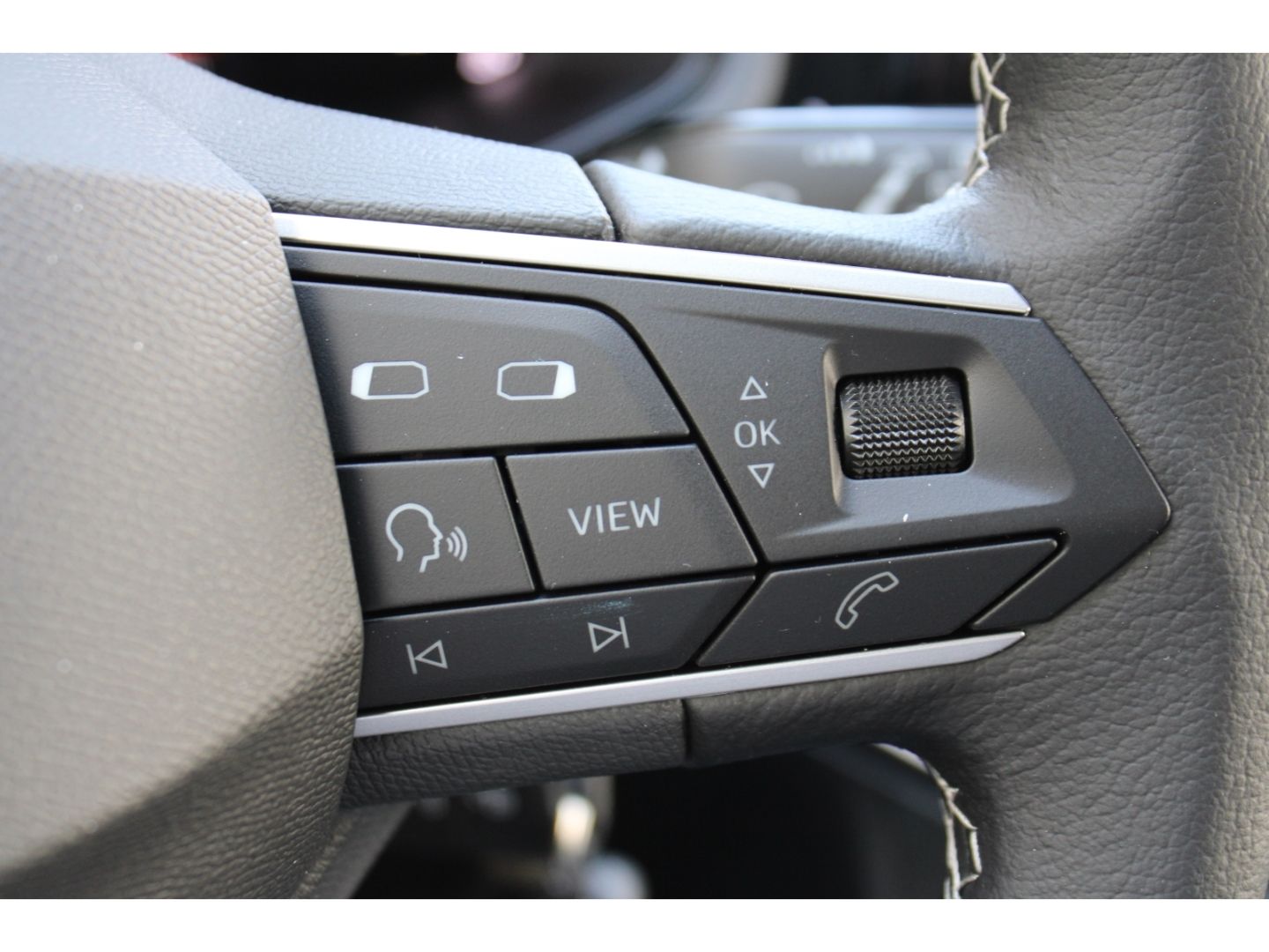 SEAT Arona 1.0 TSi Style LED GRA Full Link AHK PDC DA - Image 17