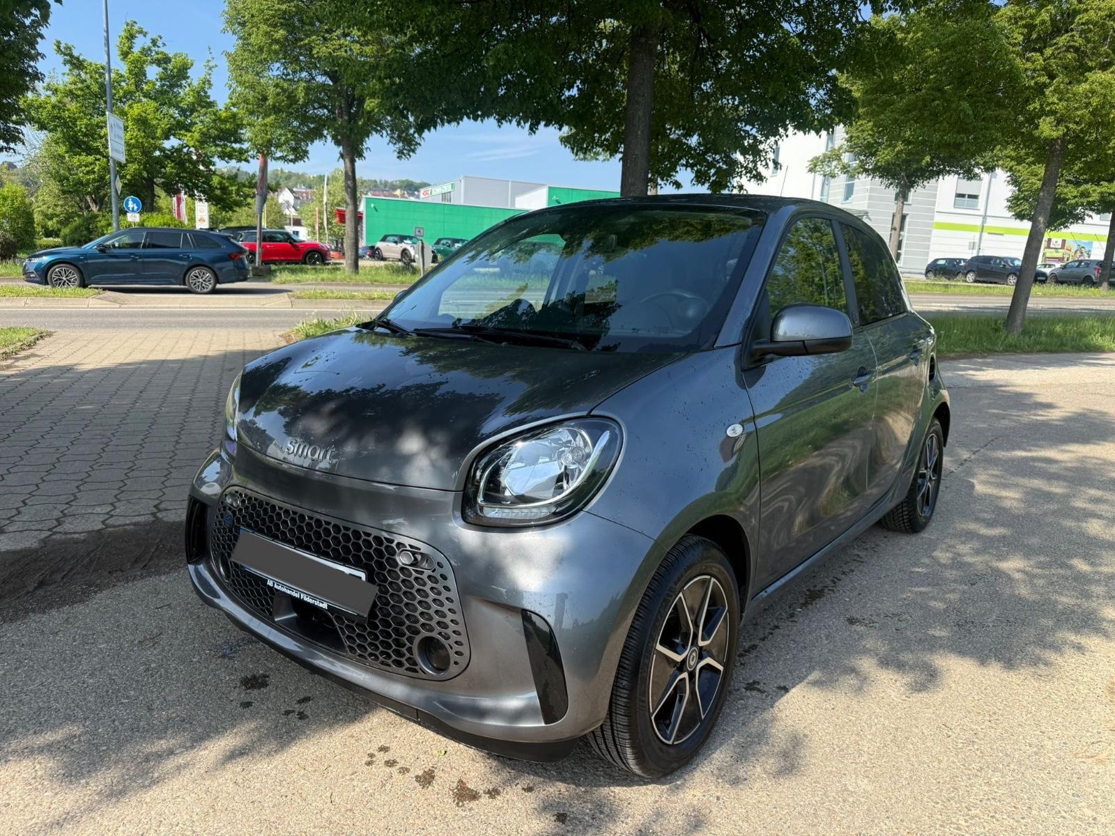 Smart ForFour  EQ   ALU  LED  TEMPOMAT  SITZHZG