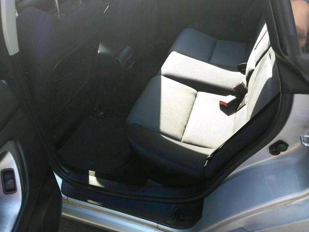 Subaru Legacy 2004 — photo 11