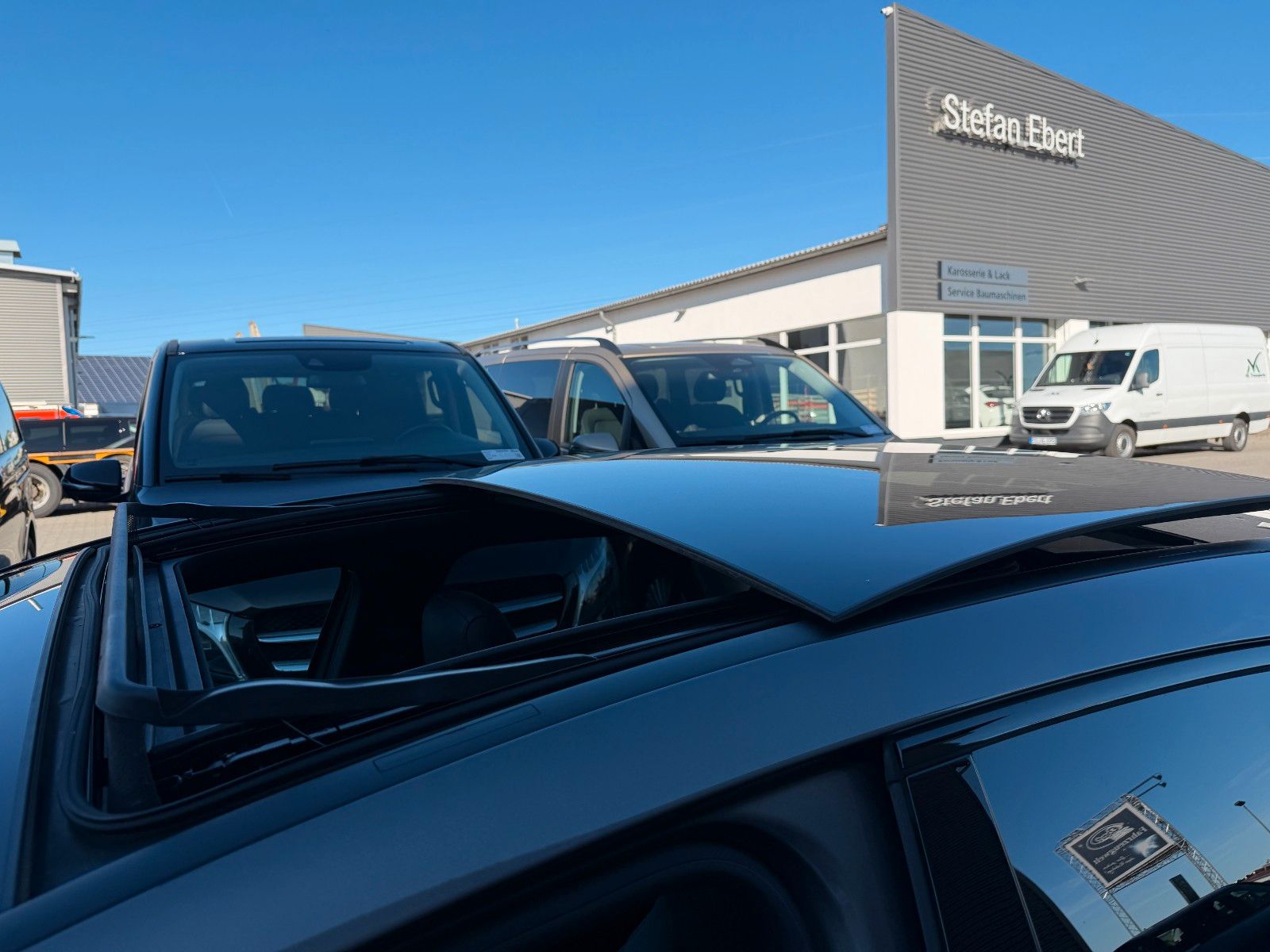 Fahrzeugabbildung Mercedes-Benz A 180 AMG Night+Pano+LED+Carplay