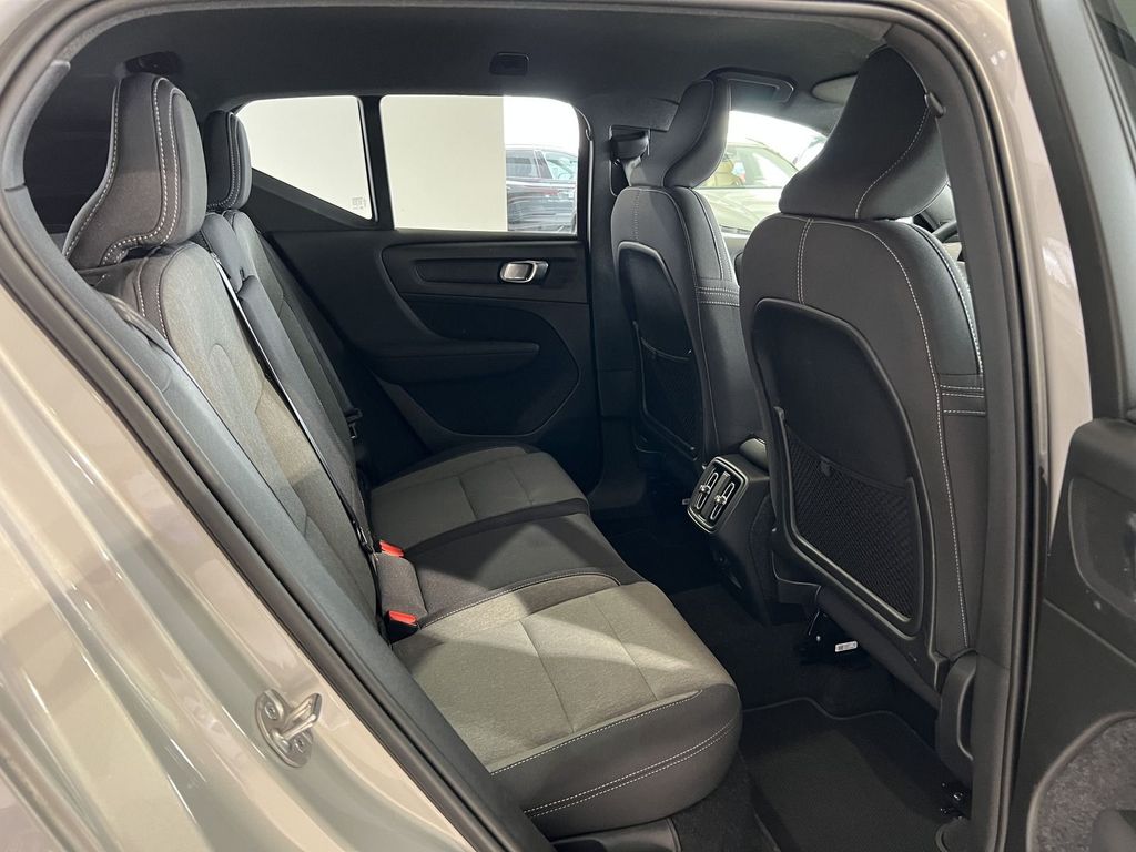 Volvo XC40 B4 Plus Dark ACC BLIS Kamera 19Zoll LED H/K