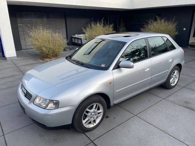 Audi A3 Limousine 5 Türer TÜV bis 10.2026