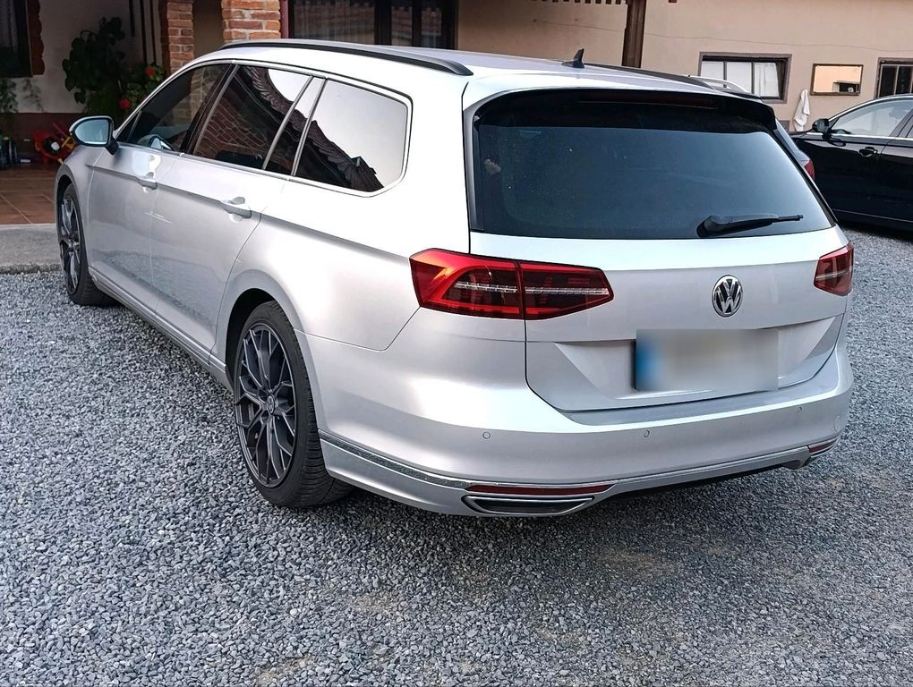 Image of Volkswagen Passat Variant