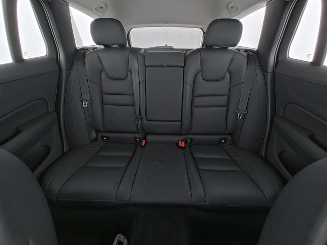 Volvo V60 Cross Country B4 AWD Plus+WINTERPAK+RFK+ foto 6