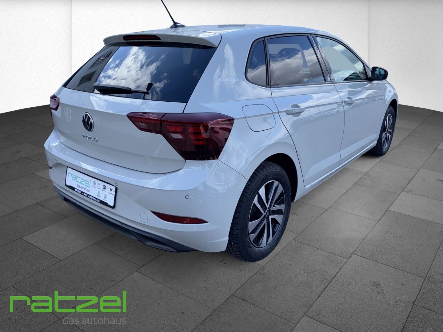 Fahrzeugabbildung Volkswagen Polo ENERGY 1.0 TSI NAVI+Kamera+Allwetter+LED
